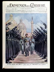 Benito Mussolini (1883-1945) inspiserer militsen, fra «La Domenica del Corriere», 14. februar 1937